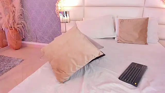 Celeste_Amber webcam