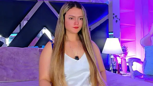 Giigii_Hadid_ webcam