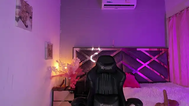 Cherry_zayden_ webcam