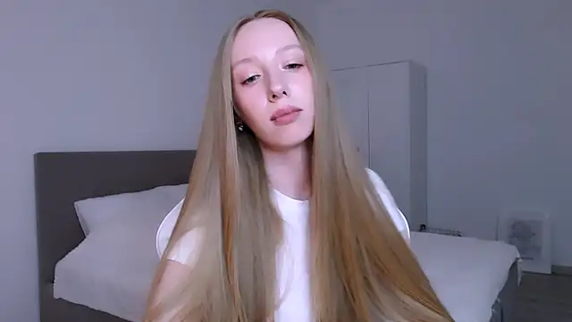 Luna_insniity webcam