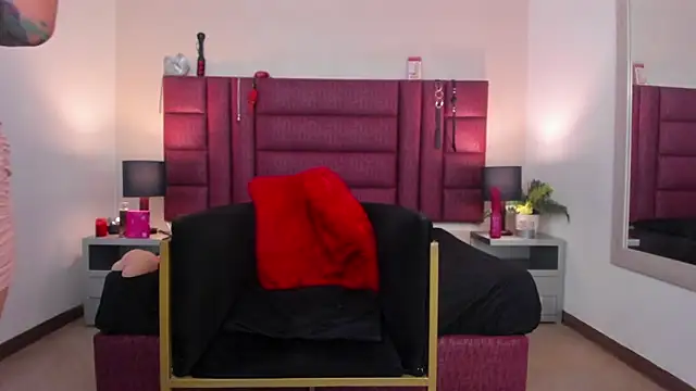 CharlotteScotte webcam