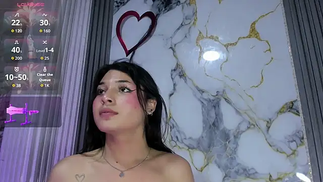 mlucreciasucker303av webcam