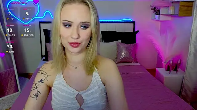 SashaBrooks live sex cam