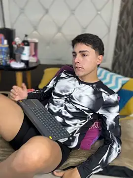 Samu_Hott live sex cam