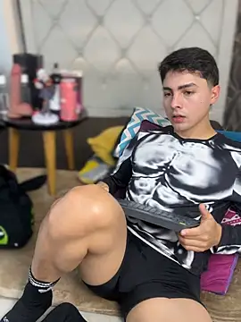 samu_hott - Samu_Hott's free webcam - UK Sex Cams