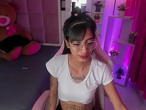 KarlaSlutSkinny__ webcam