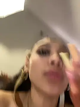 badbaby187's live cam