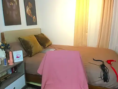 fiftyshadesshera webcam