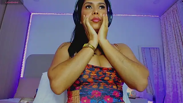 TheGloriousSophie webcam