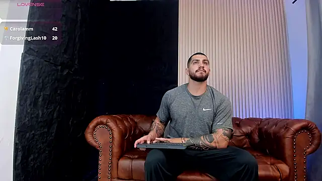 KyleNorth_'s live cam