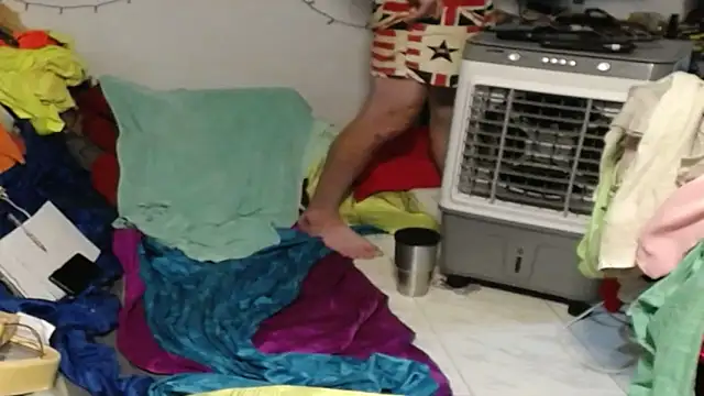 1cuteandsexy69 (Ask my age) - Both will Be Naked and Masturbating