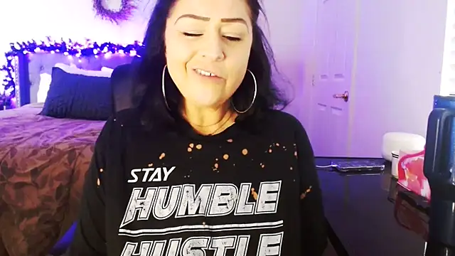 AlyssiaAmoreXO webcam