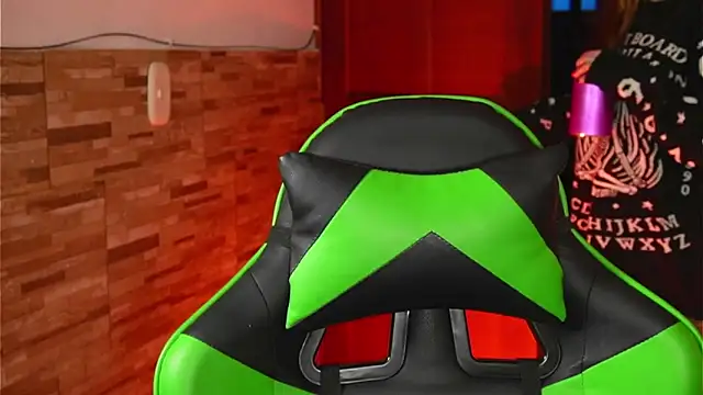 Michell_Wallker webcam