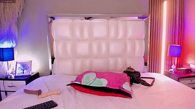 xCharlotte_20 webcam