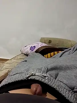 onurcannnnnnmmms webcam