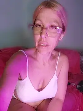 blondyruby webcam