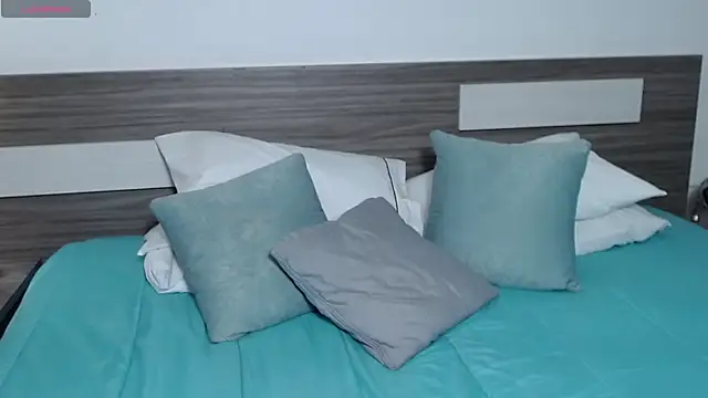 Liiamthompson webcam