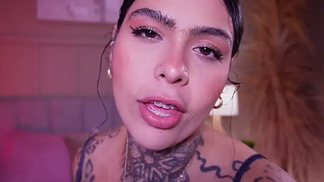 curvyliciousss webcam