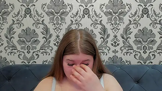 LissaBigTitts webcam