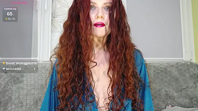 hetera (F mature) - surprise!