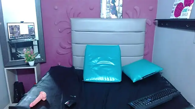 casandraroberthrs707 webcam