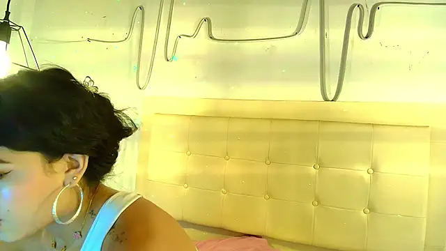 Mitchell_diaz webcam