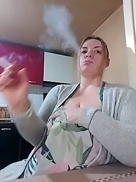 HotStepmommy4 webcam