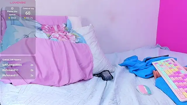 EbonyCoWorker webcam