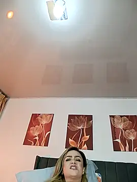 CristalRays live sex cam