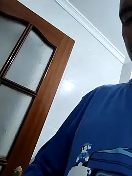 juandi21cm (Ask my age) - Corrida-cum-milk