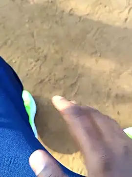 Brown_Munda047 webcam