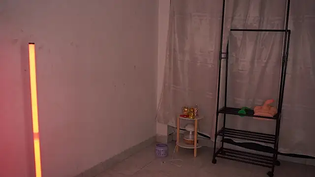 Samanta_Bigboos webcam