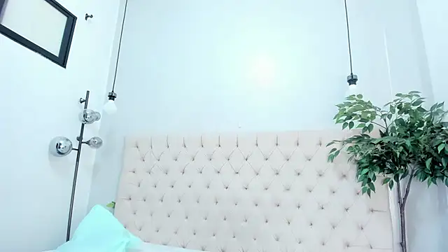 Victoria_Coleman webcam