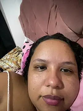 bigostosa - Bigostosa's free webcam - UK Sex Cams