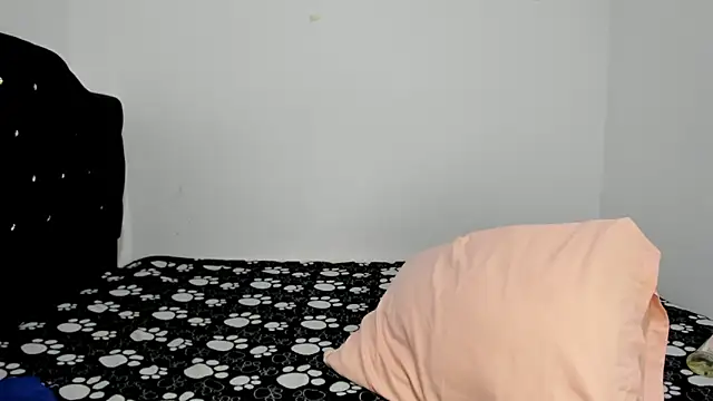 valentine_loves webcam