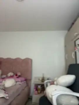 emmily_19 (F young) - NAKED AND BIGG SQUIRTT