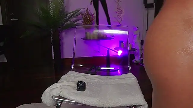 Katyerave live sex cam