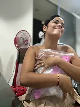 Kaily_Sweet16 webcam