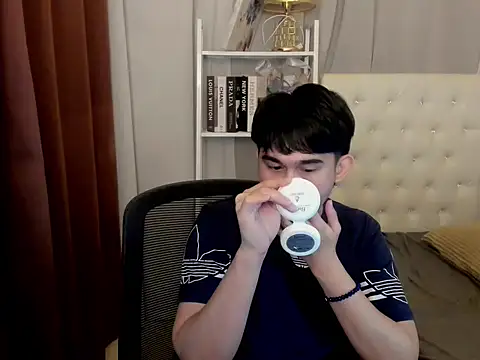 davincihugecock webcam