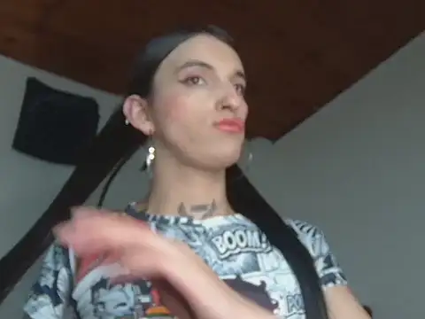 Scarlett_crastrawberry webcam