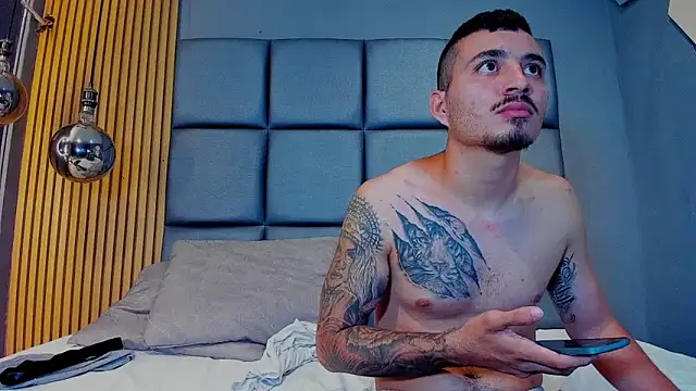 ZOE_GIANLUCA live sex cam