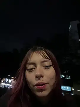 RojitasTeaseX_ webcam