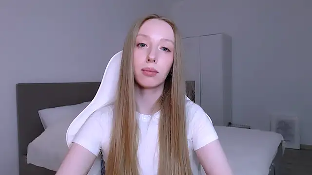 Luna_insniity webcam