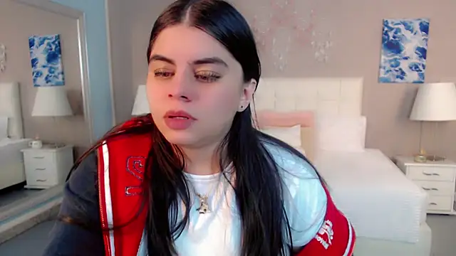 _Maddison_Ivanova_ webcam