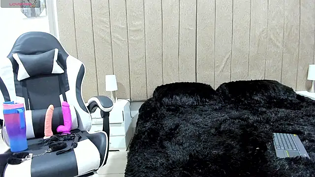 valery_slim18 webcam