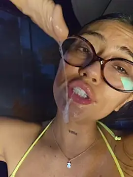 roma_xxx - Roma_xxx's free webcam - UK Sex Cams