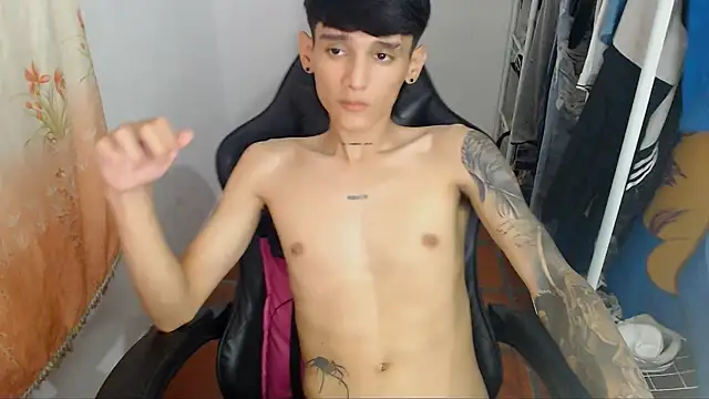 BOY-767 webcam