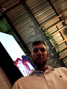 UnreadyChutzpa webcam