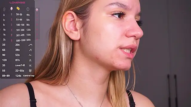 BrynnHolverson webcam