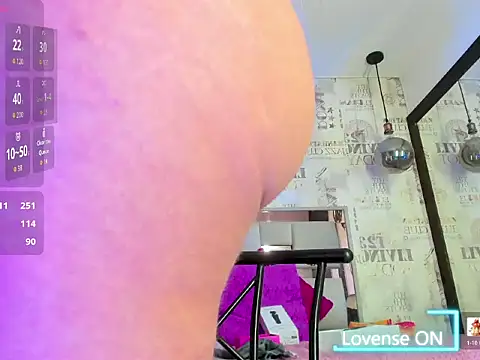 Dark_Dominika webcam